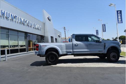 2025 Ford F-450 Lariat