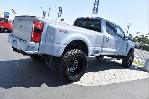 2025 Ford F-450 Lariat