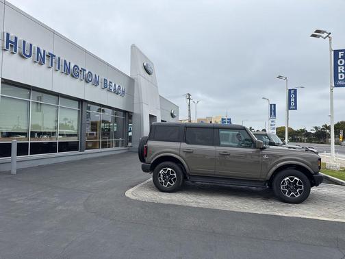 MARSH GRAY 2025 Ford Bronco Outer Banks