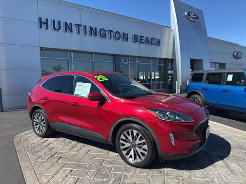 2020 Ford Escape Titanium