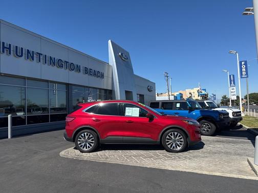 2020 Ford Escape Titanium