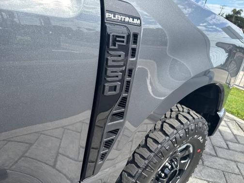 2026 Ford F-250 Platinum