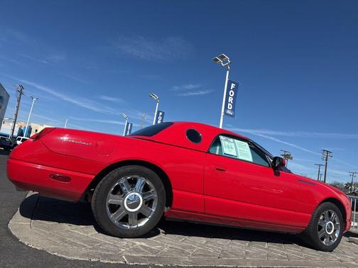 2005 Ford Thunderbird Base