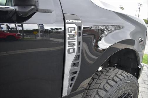 2025 Ford F-250 Platinum