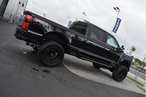 2025 Ford F-250 Platinum