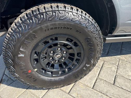 2026 Ford Bronco Badlands