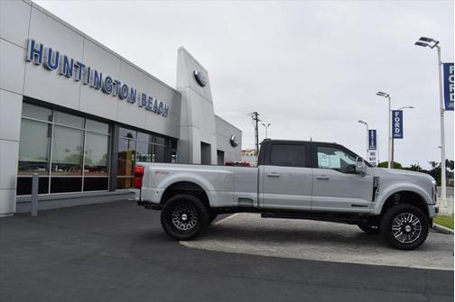 2025 Ford F-450 Lariat