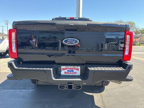 AGATE BLACK 2026 Ford F-250 XL