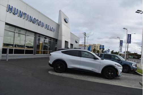 2023 Ford Mustang Mach-E California Route 1