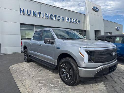 2025 Ford F-150 Lightning Flash