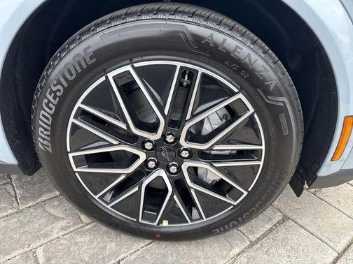 GLACIER GRAY MET TRI-COAT 2026 Ford Mustang Mach-E Premium