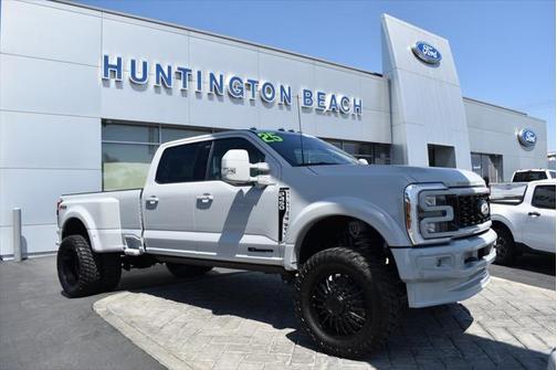 2025 Ford F-450 Lariat