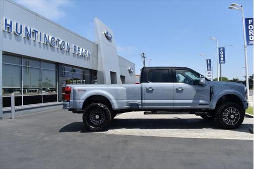 2025 Ford F-450 Lariat
