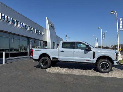 2026 Ford F-250 Platinum