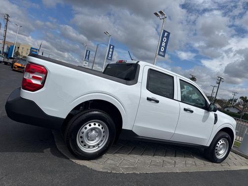 Oxford White 2026 Ford Maverick XL