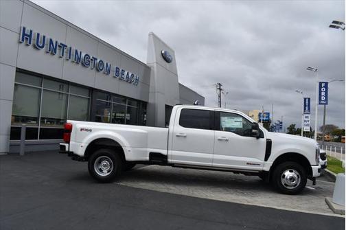 2025 Ford F-350 Platinum