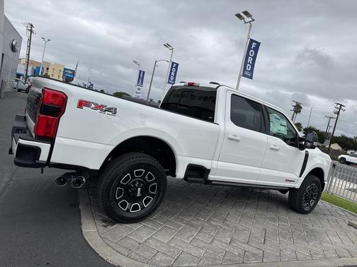 2026 Ford F-350 Platinum