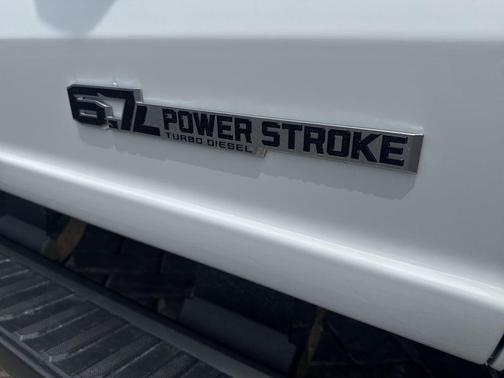 Oxford White 2026 Ford F-250 XLT