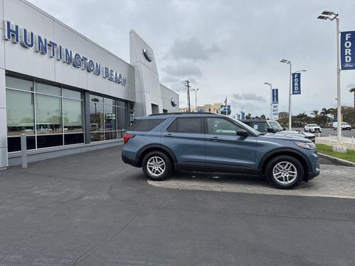 Vapor Blue Metallic 2026 Ford Explorer Active