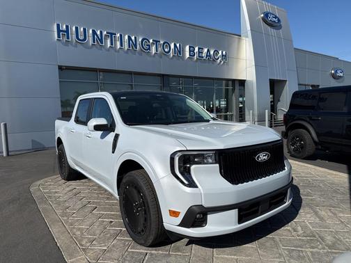 2026 Ford Maverick Lobo Standard