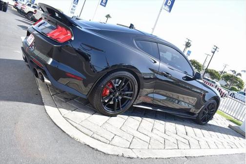 2020 Ford Shelby GT500 Base