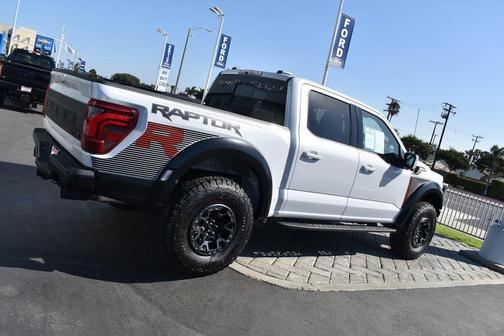 2025 Ford F-150 Raptor R