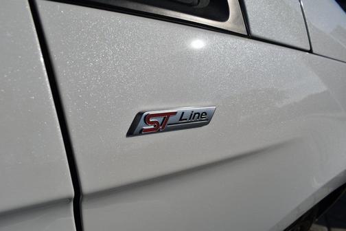 2022 Ford Edge ST Line