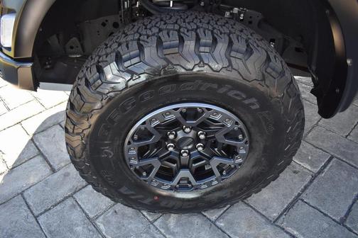 2025 Ford F-150 Raptor R