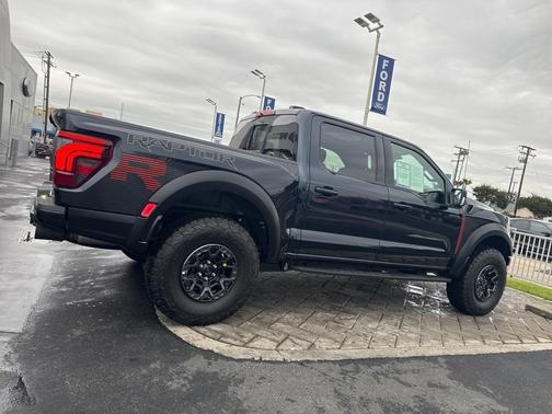 2025 Ford F-150 Raptor R