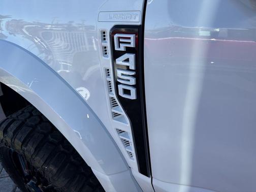 2026 Ford F-450 Lariat