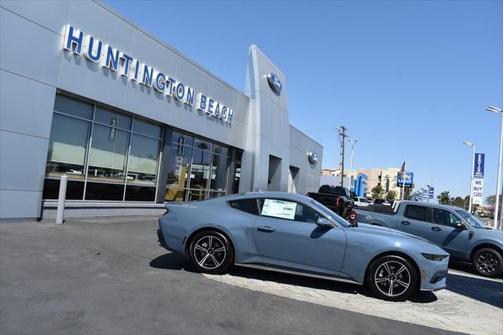 2025 Ford Mustang EcoBoost