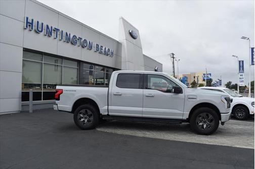 2023 Ford F-150 Lightning XLT