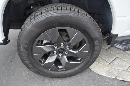 2023 Ford F-150 Lightning XLT