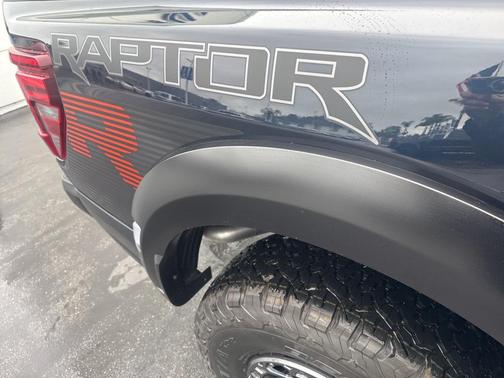 2025 Ford F-150 Raptor R