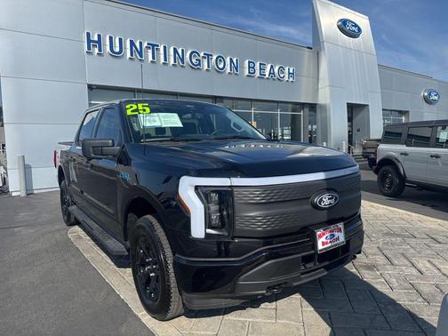 AGATE BLACK METALLIC 2025 Ford F-150 Lightning XLT