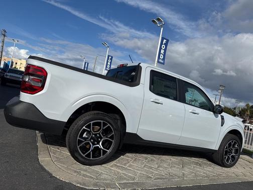 2025 Ford Maverick Lariat