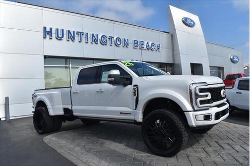 2025 Ford F-450 Platinum