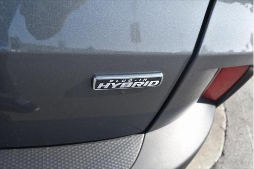 2025 Ford Escape PHEV SE