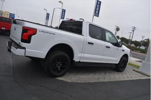 2025 Ford F-150 Lightning XLT