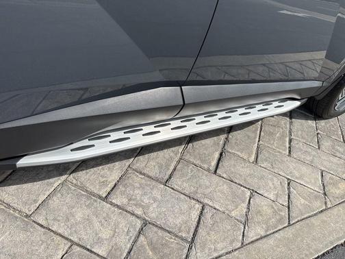 Ecotronic Gray 2025 Hyundai TUCSON Limited