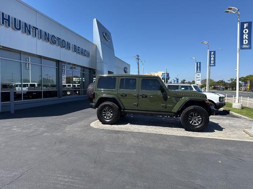 Sarge Green Clearcoat 2024 Jeep Wrangler Rubicon 392
