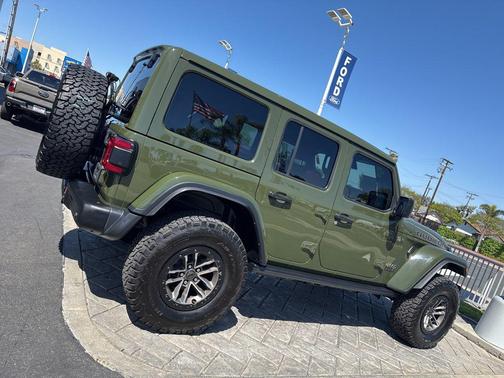 Sarge Green Clearcoat 2024 Jeep Wrangler Rubicon 392