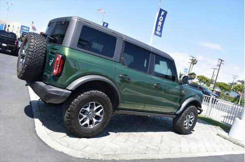 2023 Ford Bronco Badlands