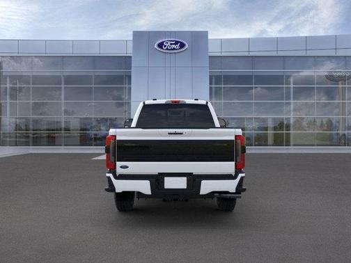 2025 Ford F-350 Platinum