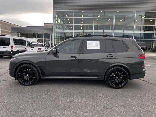 Gray Metallic 2023 BMW X7 M60i