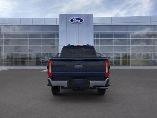 2025 Ford F-350 Lariat Super Duty