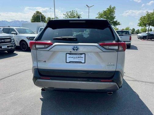 2019 Toyota RAV4 Hybrid XSE
