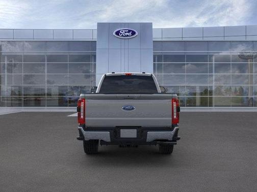 2025 Ford F-350 Lariat Super Duty