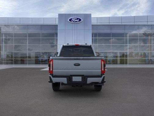 2025 Ford F-350 Lariat Super Duty