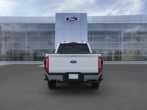 2025 Ford F-350 Lariat Super Duty